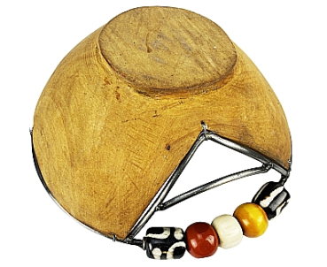 Handgeschnitzte runde Holzschale mit Perlen